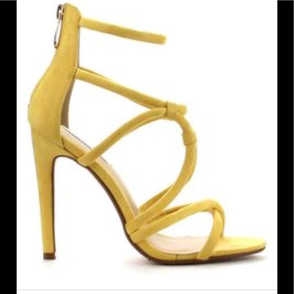 cape robbin yellow heels